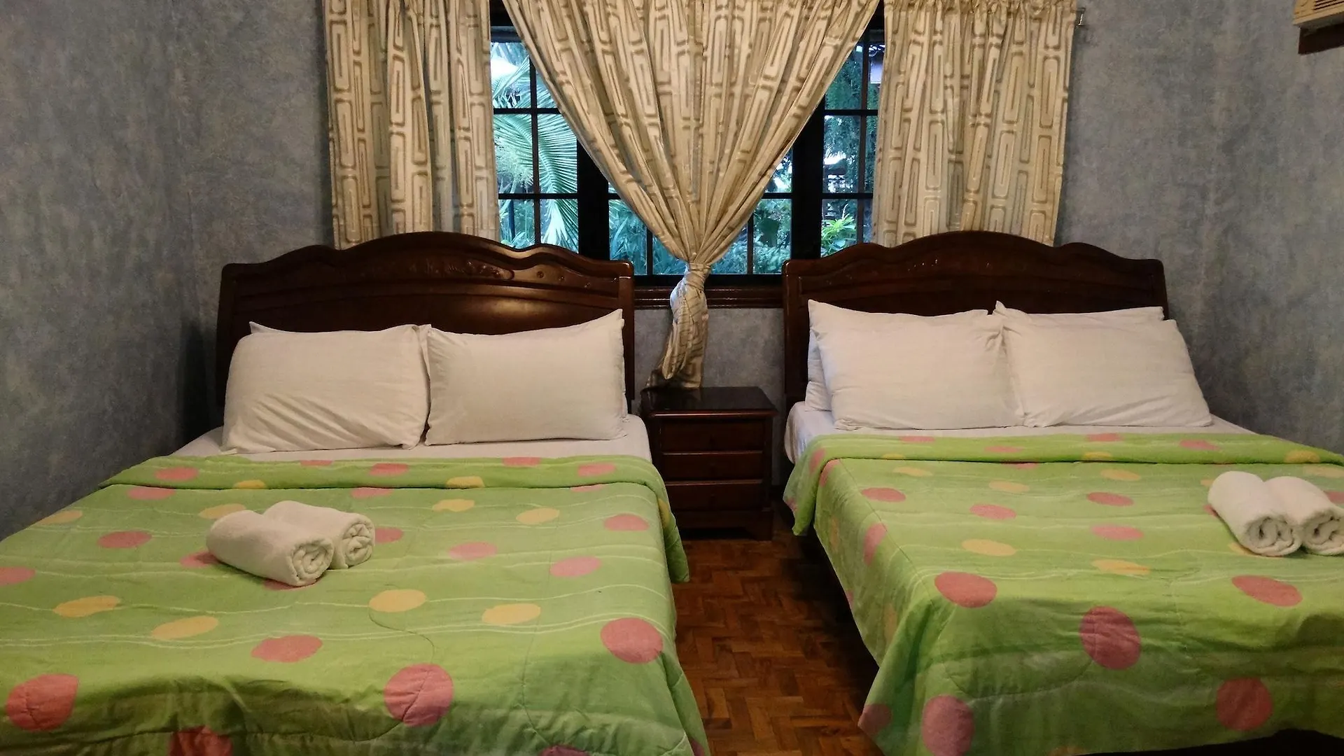 Alona Tropical Beach Resort Panglao