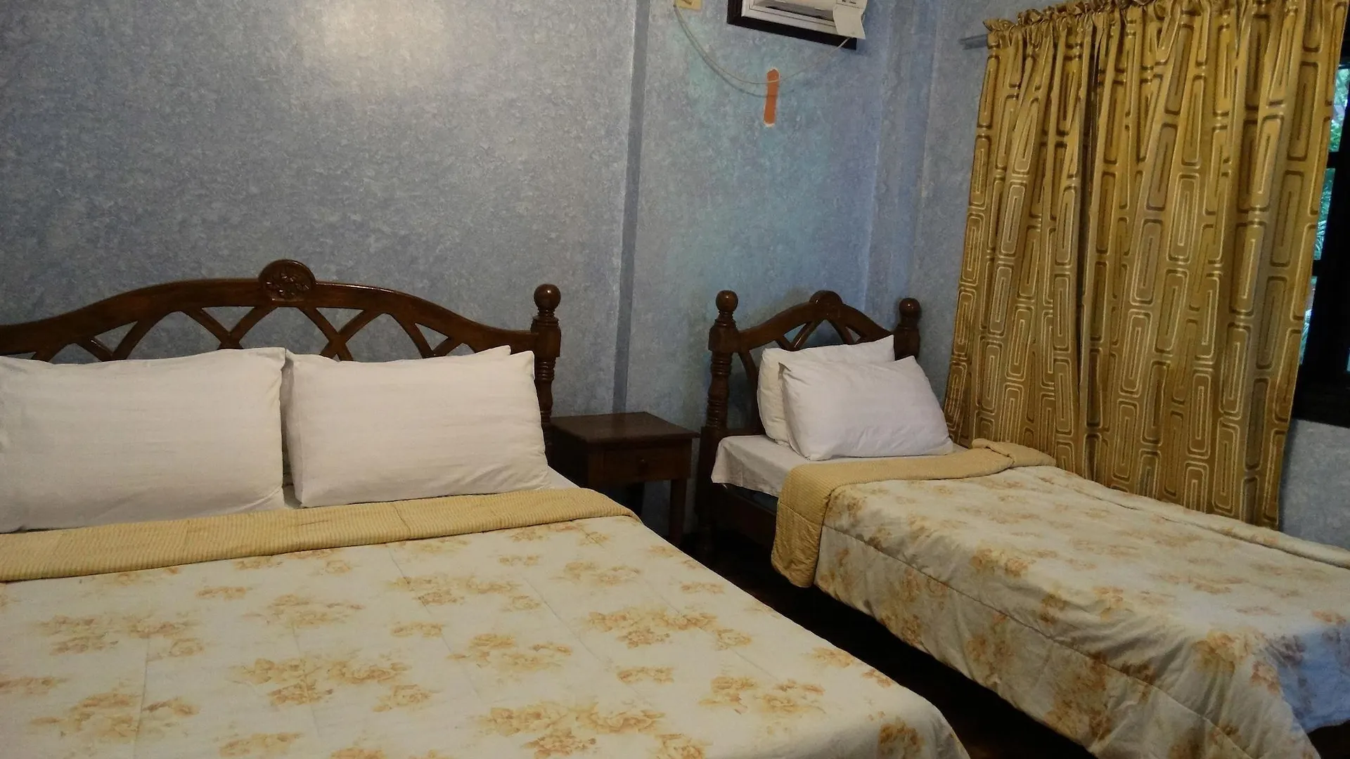 Alona Tropical Beach Resort Panglao