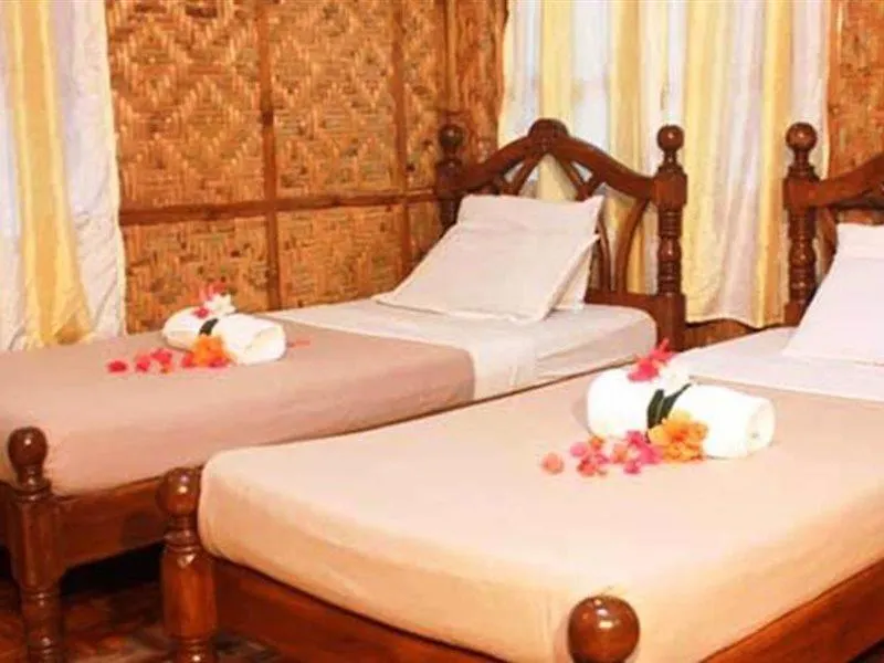 Alona Tropical Beach Resort Panglao