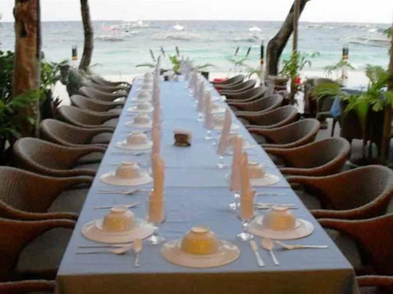Alona Tropical Beach Resort Panglao