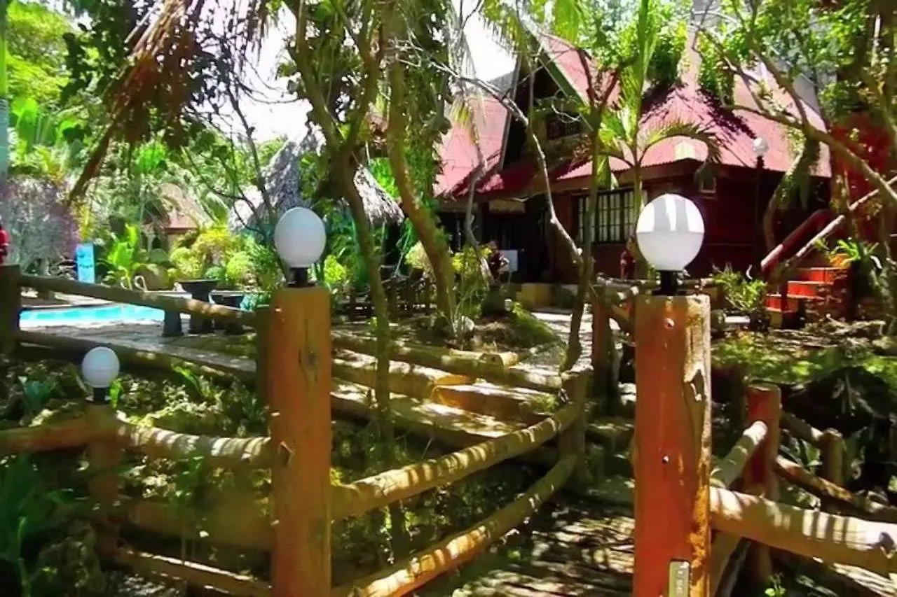 Alona Tropical Beach Resort Panglao 3*,