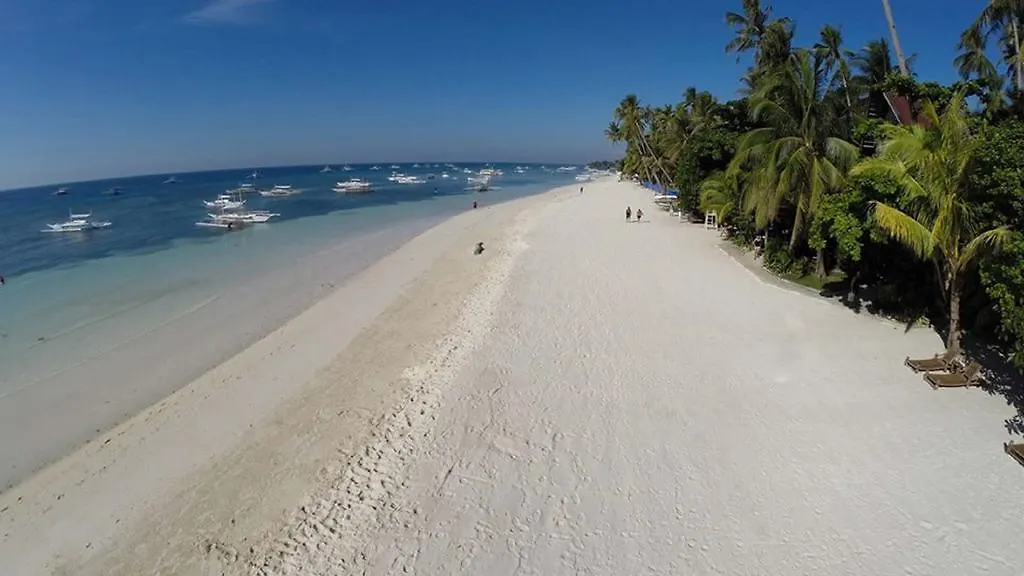 Alona Tropical Beach Resort Panglao 3*,