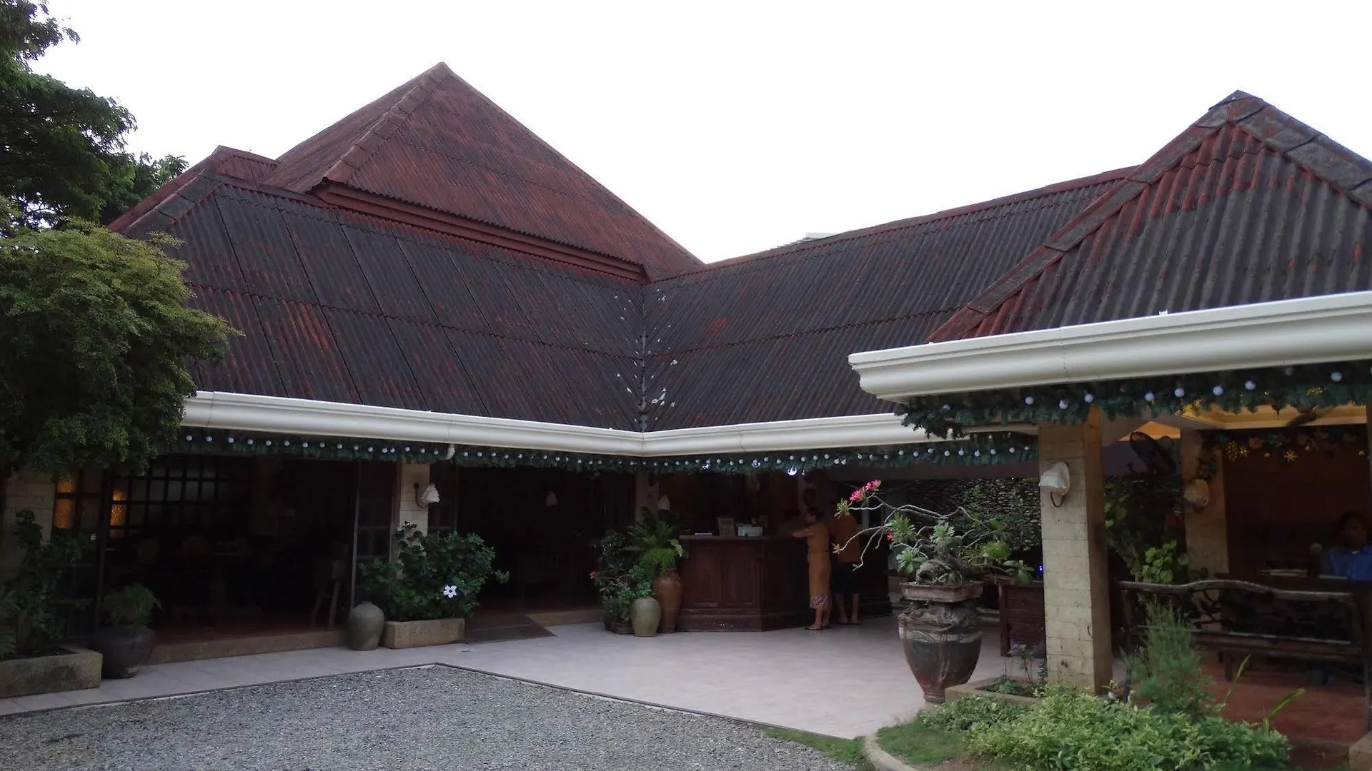 Alona Tropical Beach Resort Panglao