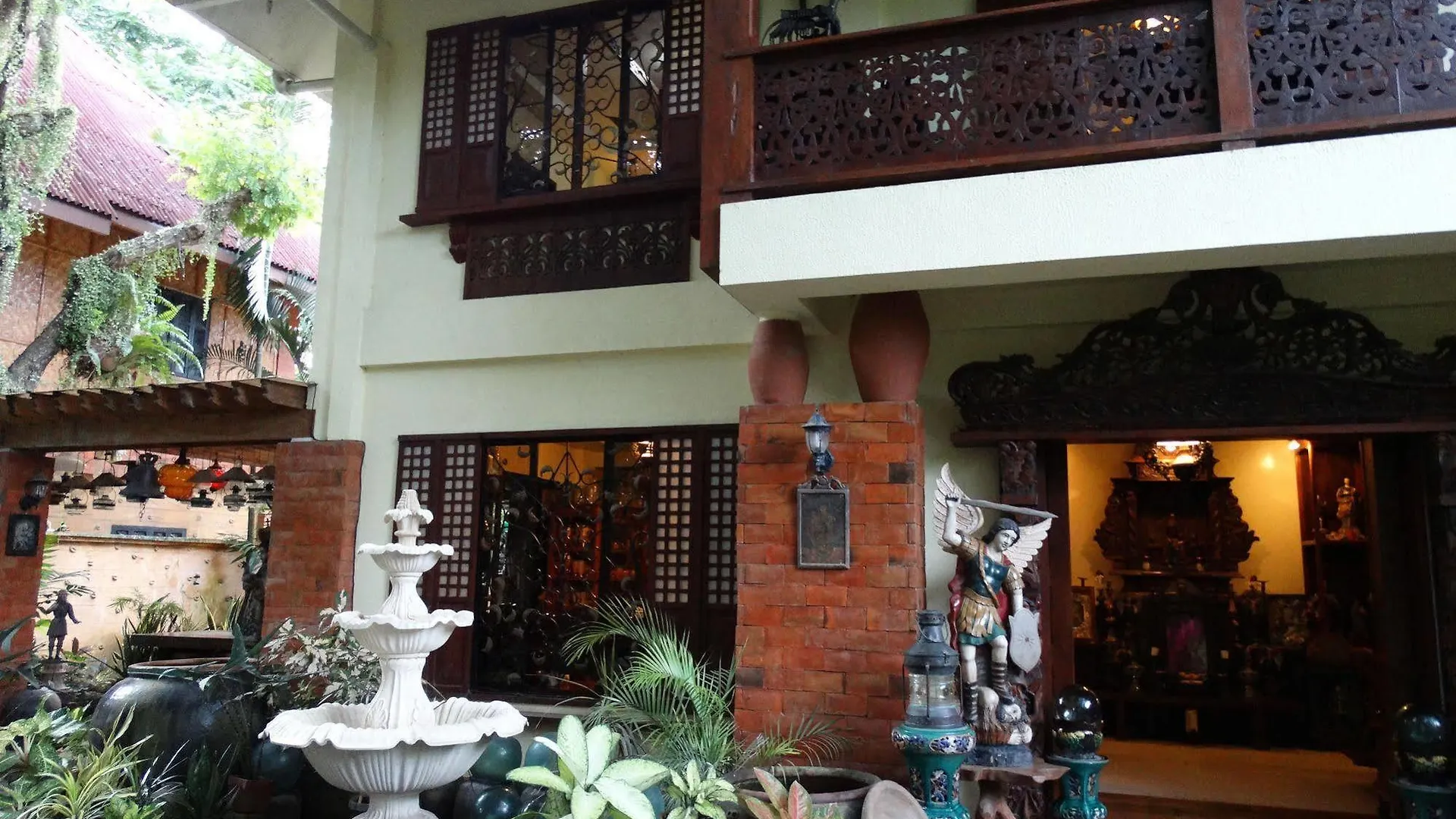 Alona Tropical Beach Resort Panglao