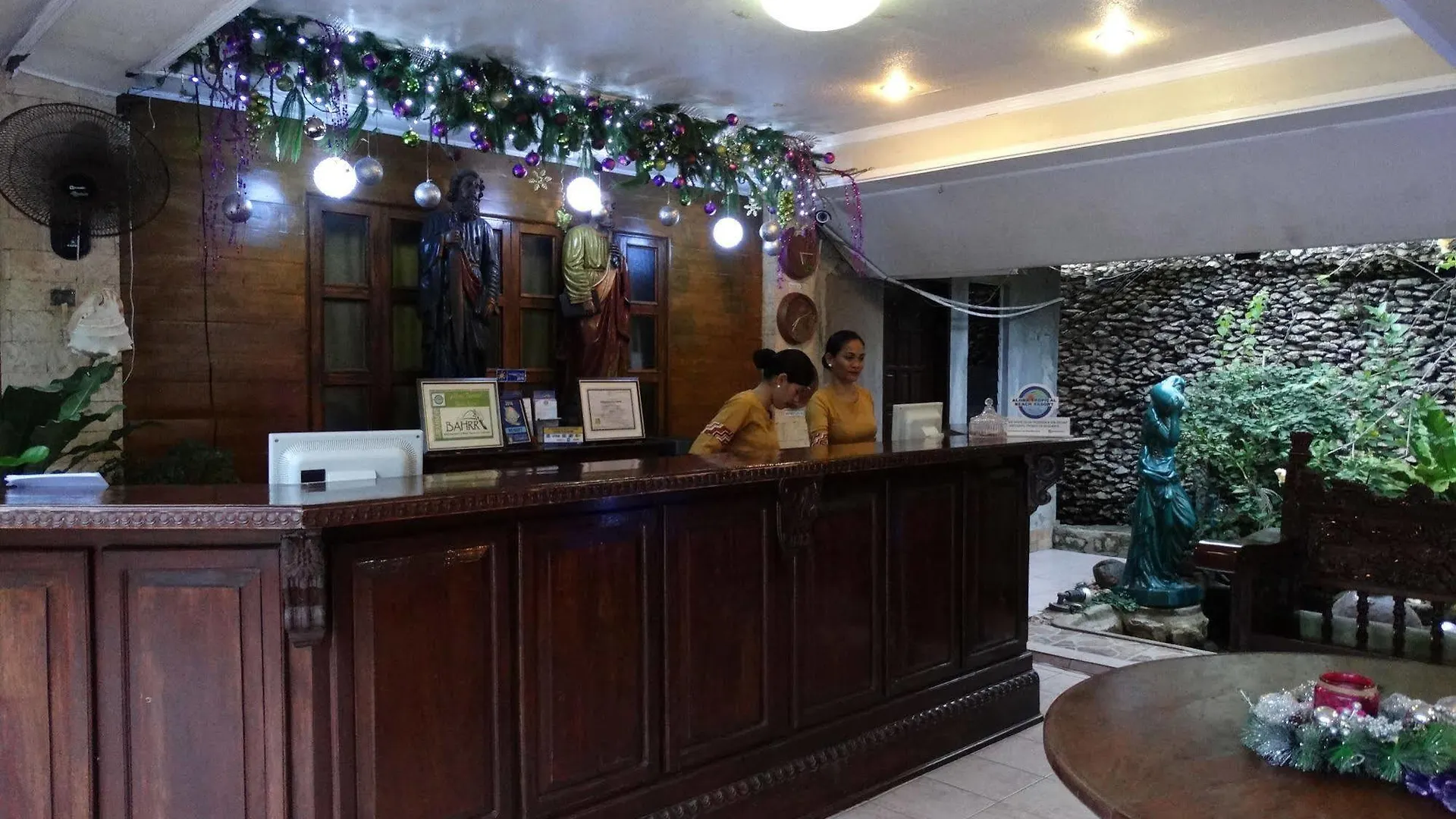 Alona Tropical Beach Resort Panglao